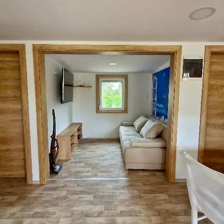 Hiska Ob Morju 5 Star Apartman